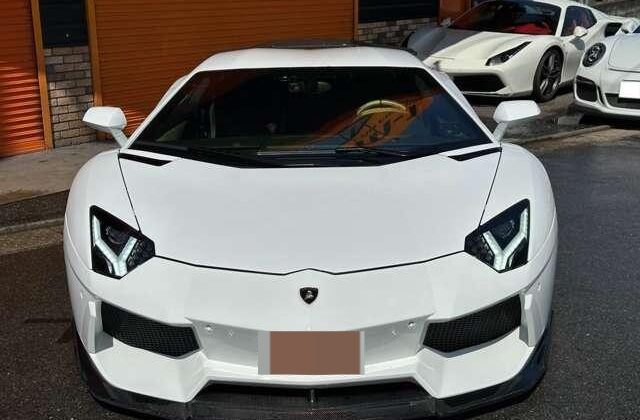 LAMBORGHINI AVENTADOR 2012