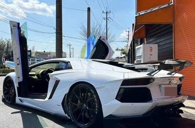 LAMBORGHINI AVENTADOR 2012