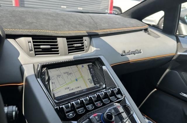 LAMBORGHINI AVENTADOR 2019