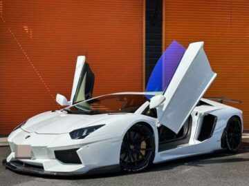 LAMBORGHINI AVENTADOR 2012