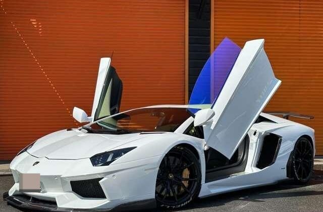 LAMBORGHINI AVENTADOR 2012