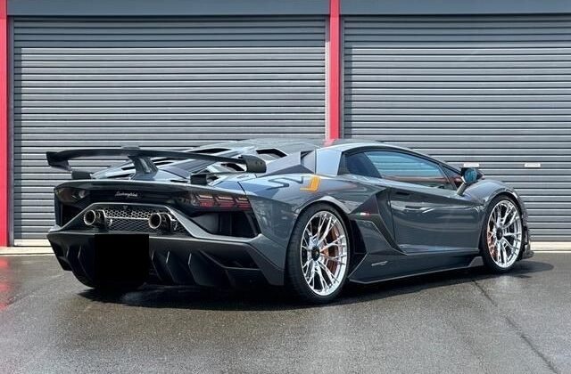 LAMBORGHINI AVENTADOR 2019