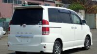 TOYOTA NOAH 2005