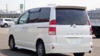 TOYOTA NOAH 2005