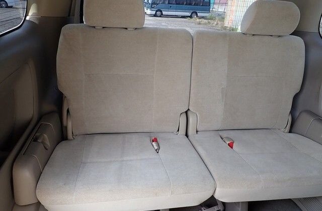 TOYOTA NOAH 2005