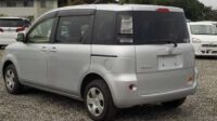 TOYOTA SIENTA 2012