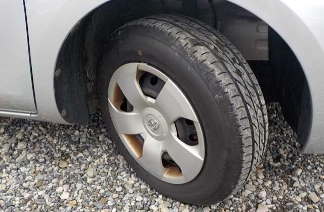 TOYOTA SIENTA 2012