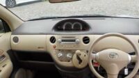 TOYOTA SIENTA 2012