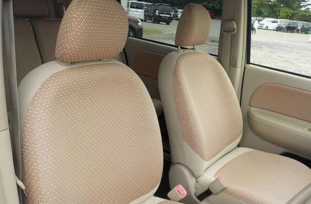 TOYOTA SIENTA 2012