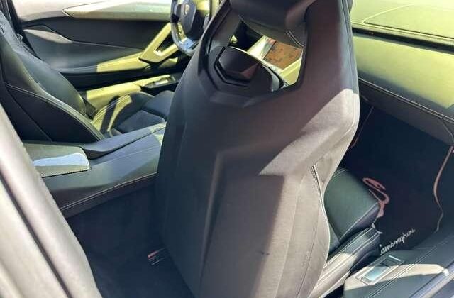 LAMBORGHINI AVENTADOR 2012