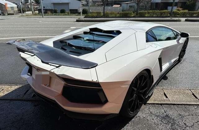 LAMBORGHINI AVENTADOR 2012