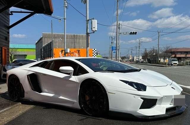 LAMBORGHINI AVENTADOR 2012