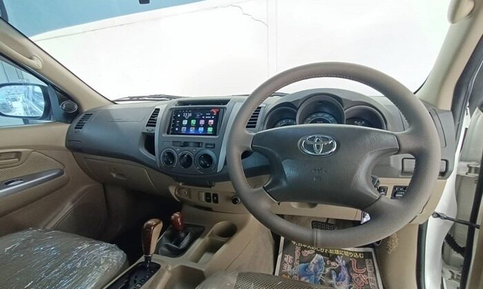 TOYOTA SMART CAB 2011
