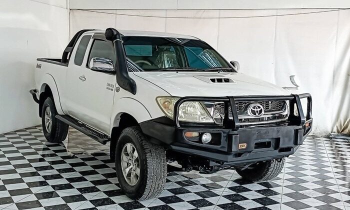 TOYOTA SMART CAB 2011