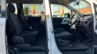 TOYOTA NOAH SI