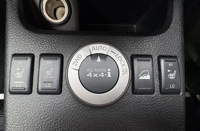 2010 NISSAN X-TRAIL